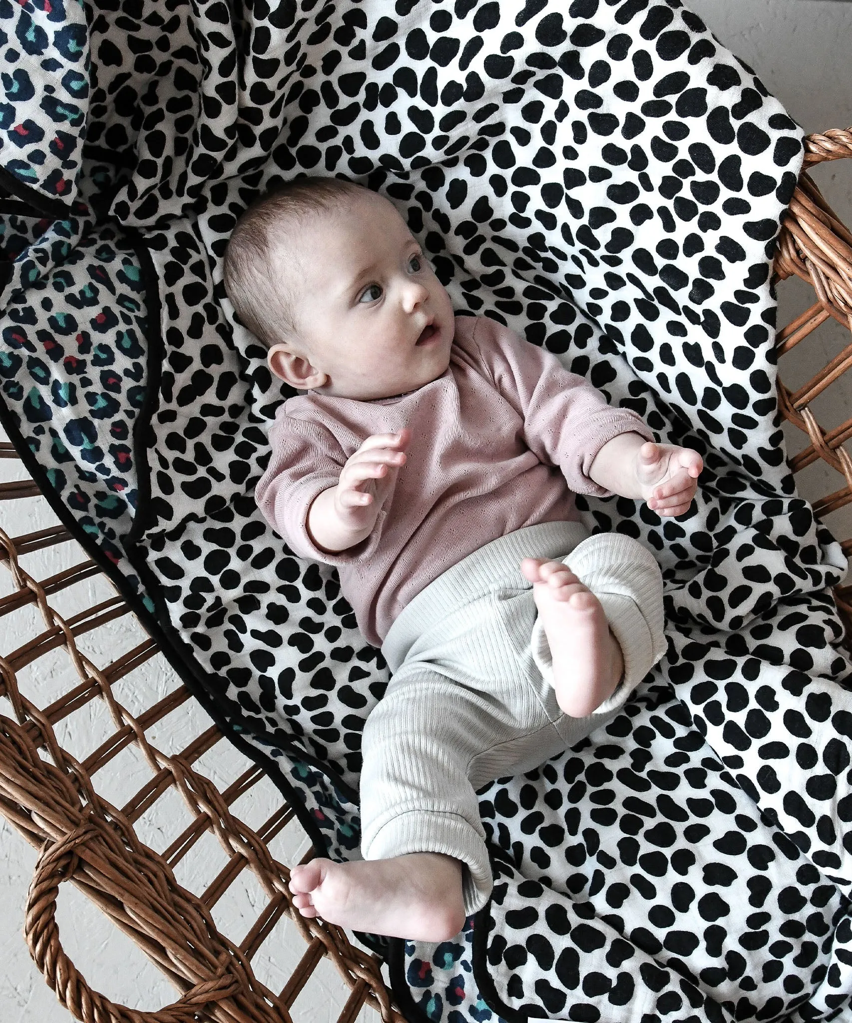 Etta Loves Reversible Organic Muslin Blanket - Animal