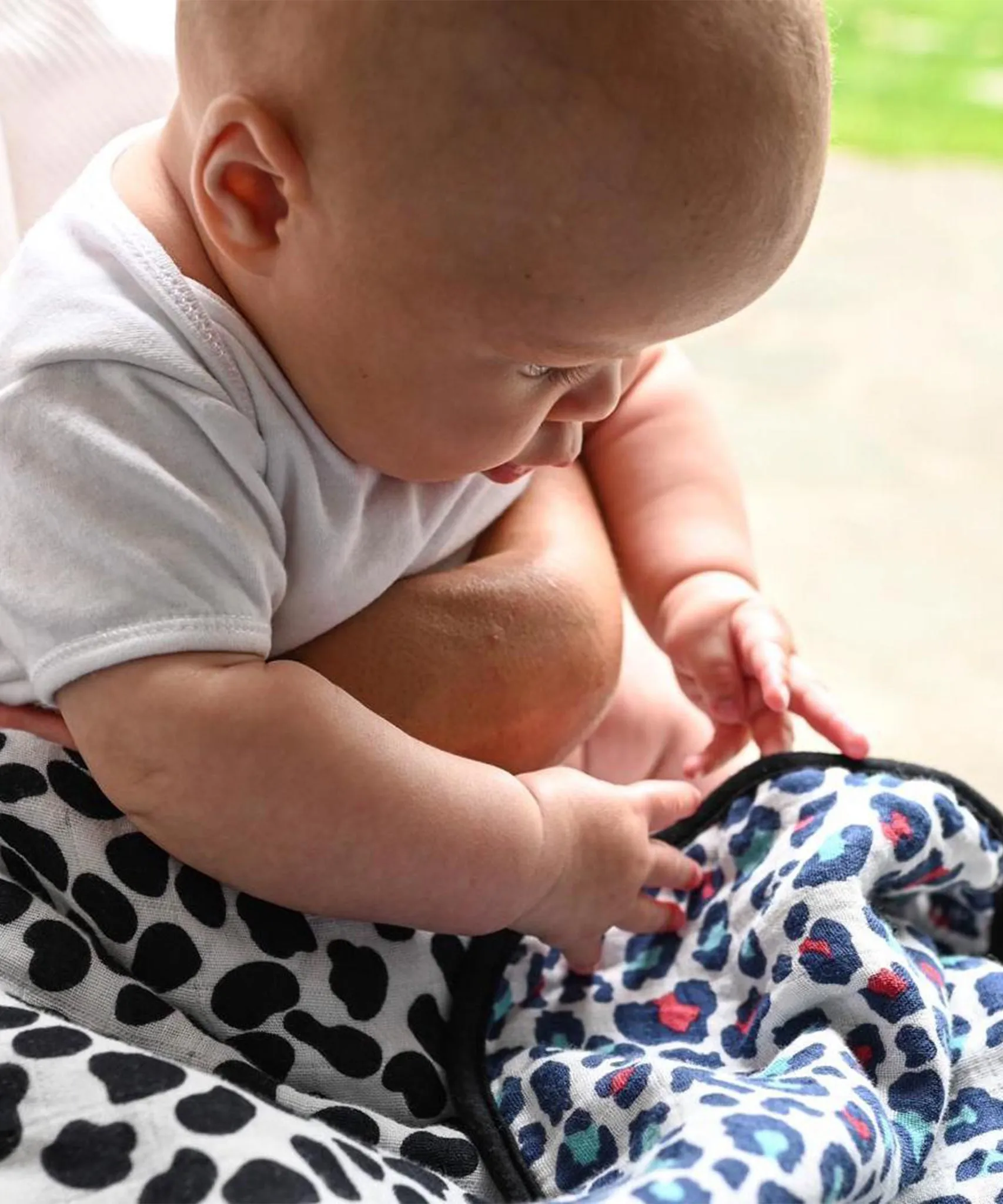 Etta Loves Reversible Organic Muslin Blanket - Animal