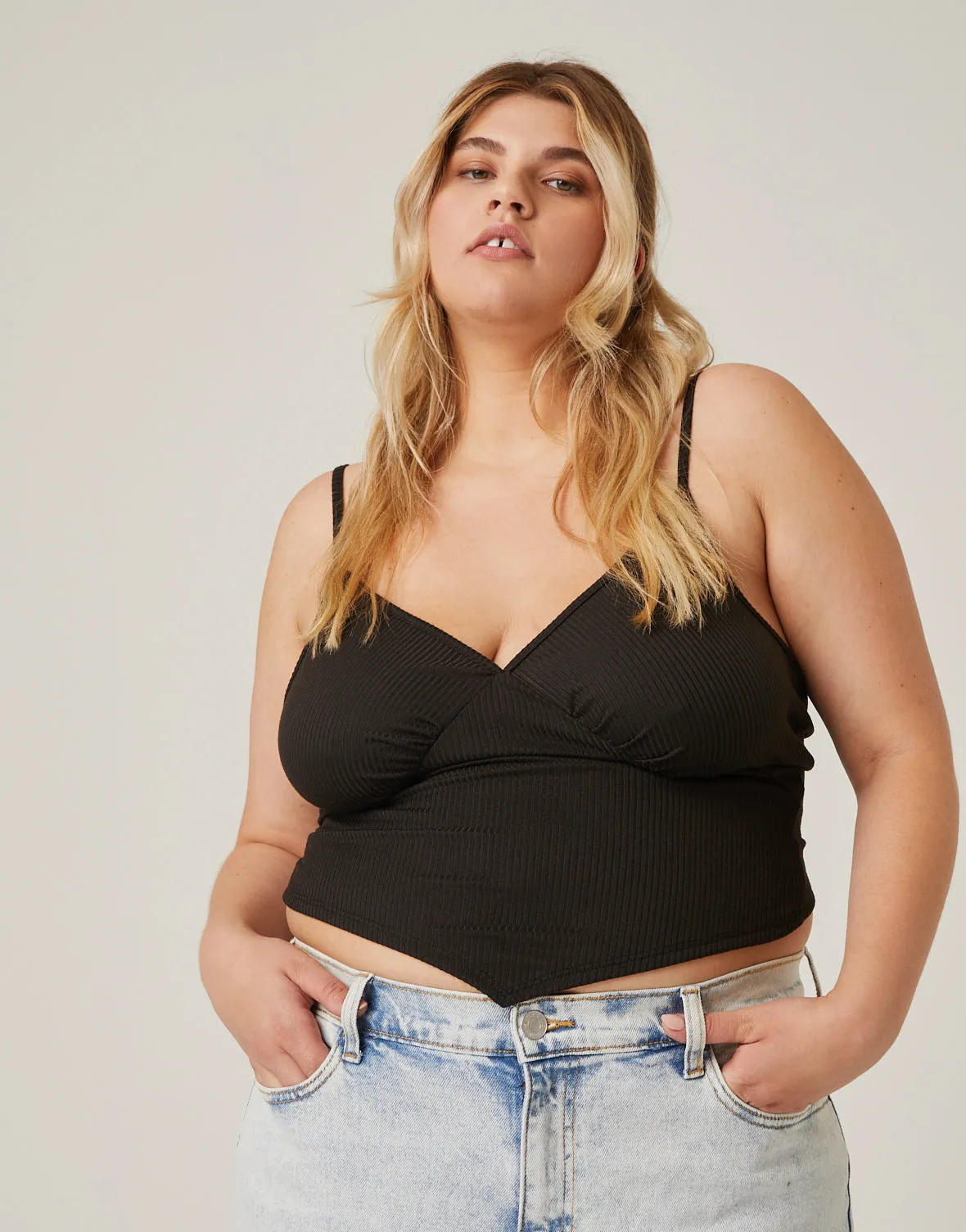 Plus Size Pointed Hem Tank