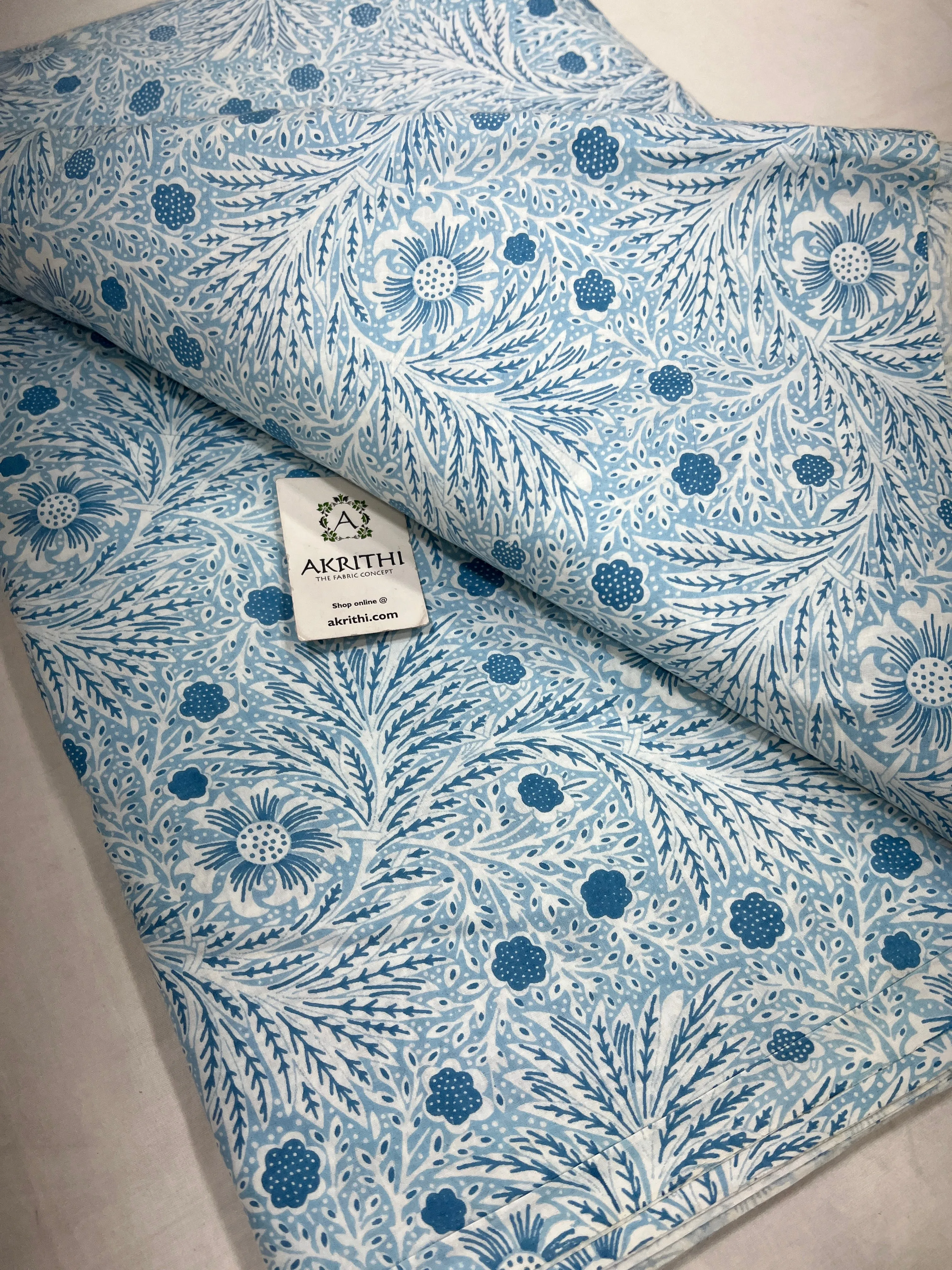 Printed pure cotton fabric