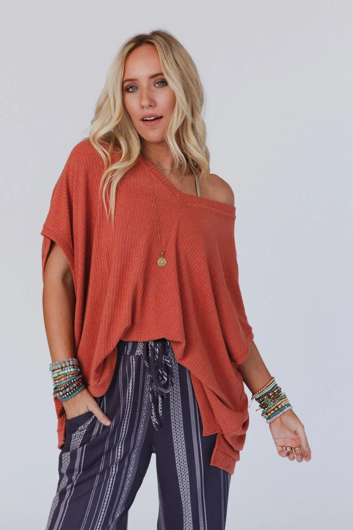 Rowan Oversized Ribbed Knit Top - Brick