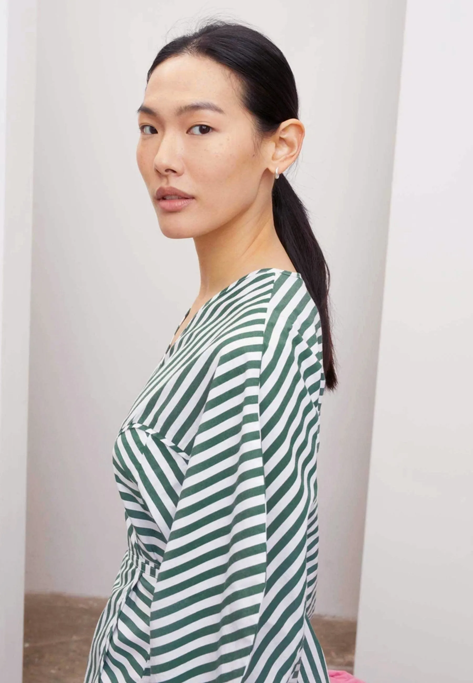 Sculptured Wrap Top - green/white stripe