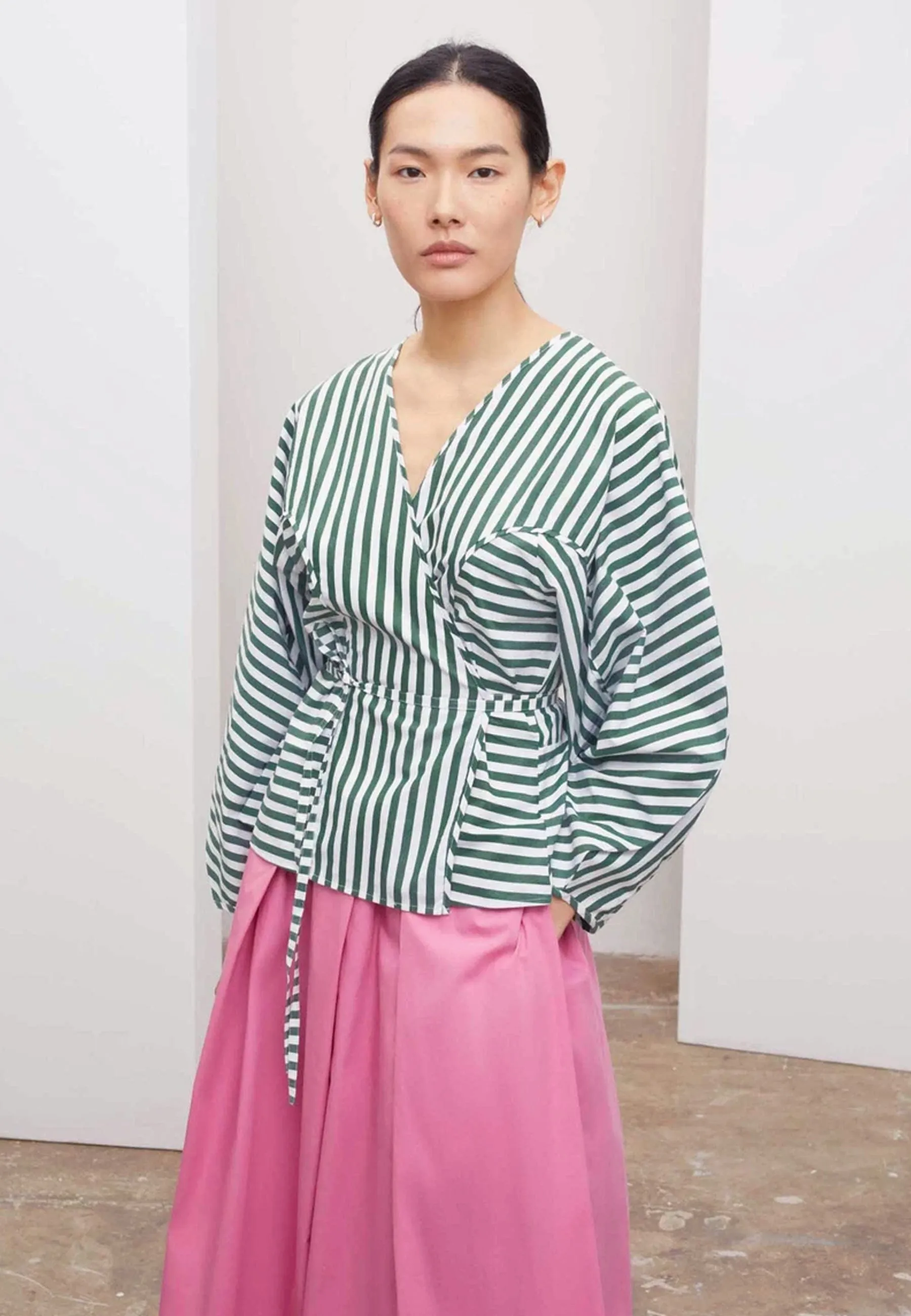 Sculptured Wrap Top - green/white stripe